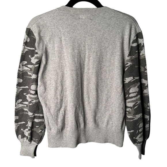 Monrow Gray Crew Neck Camo Contrast Cashmere Blend Sweater Sz XS - Picture 2 of 5